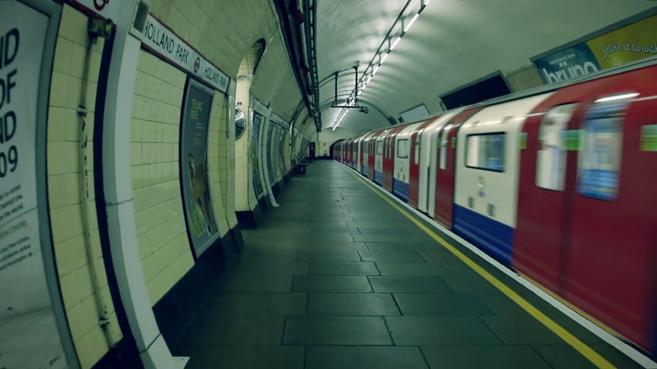 Holland Park Tube Station 02